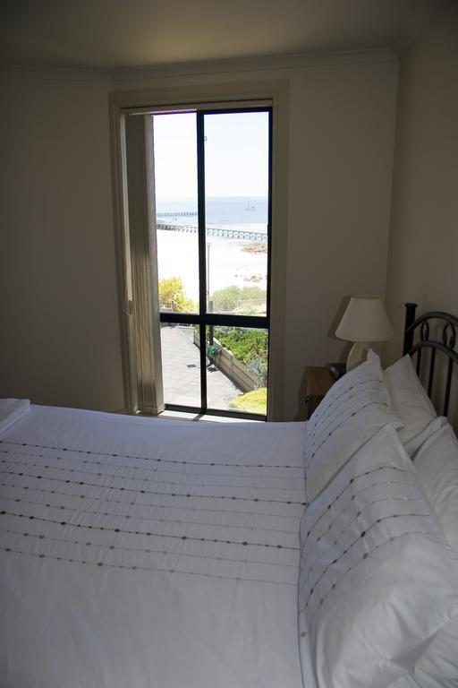 Cliff House Beachfront Villas Moonta Quarto foto